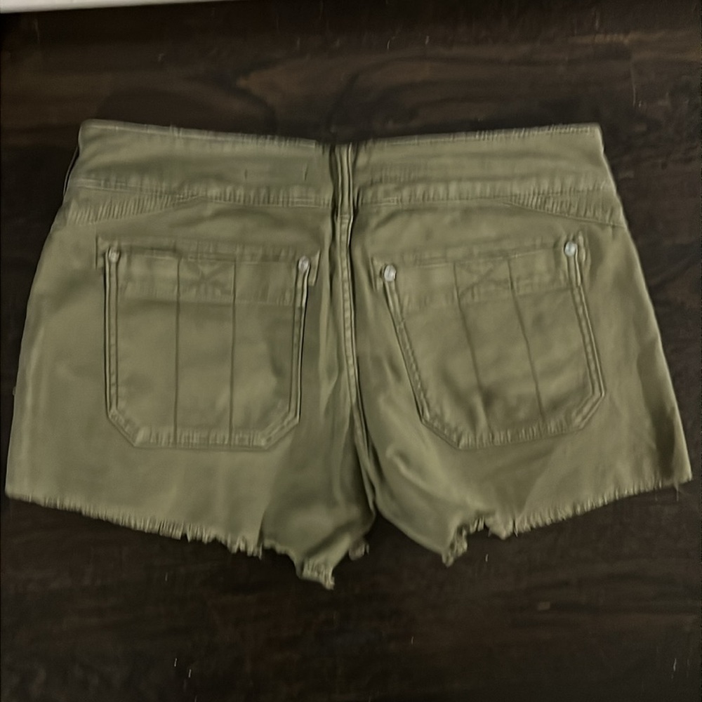 Pilcro The Wanderer Cutoff Shorts, army green, size 28